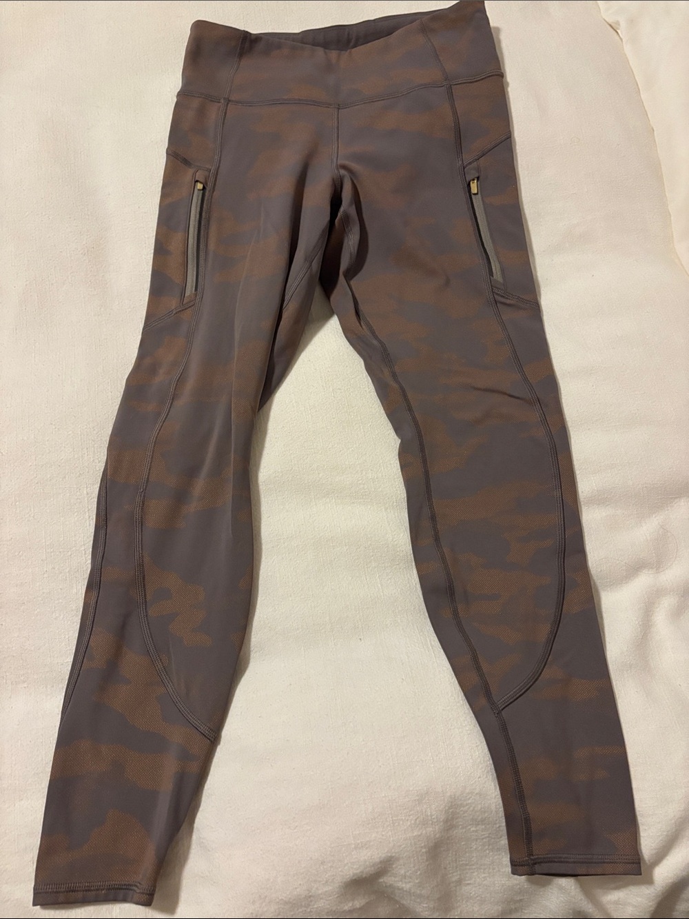 Women’s Athleta Rainier Reflective Tight legging Camo Lux Reflective Bluff grey